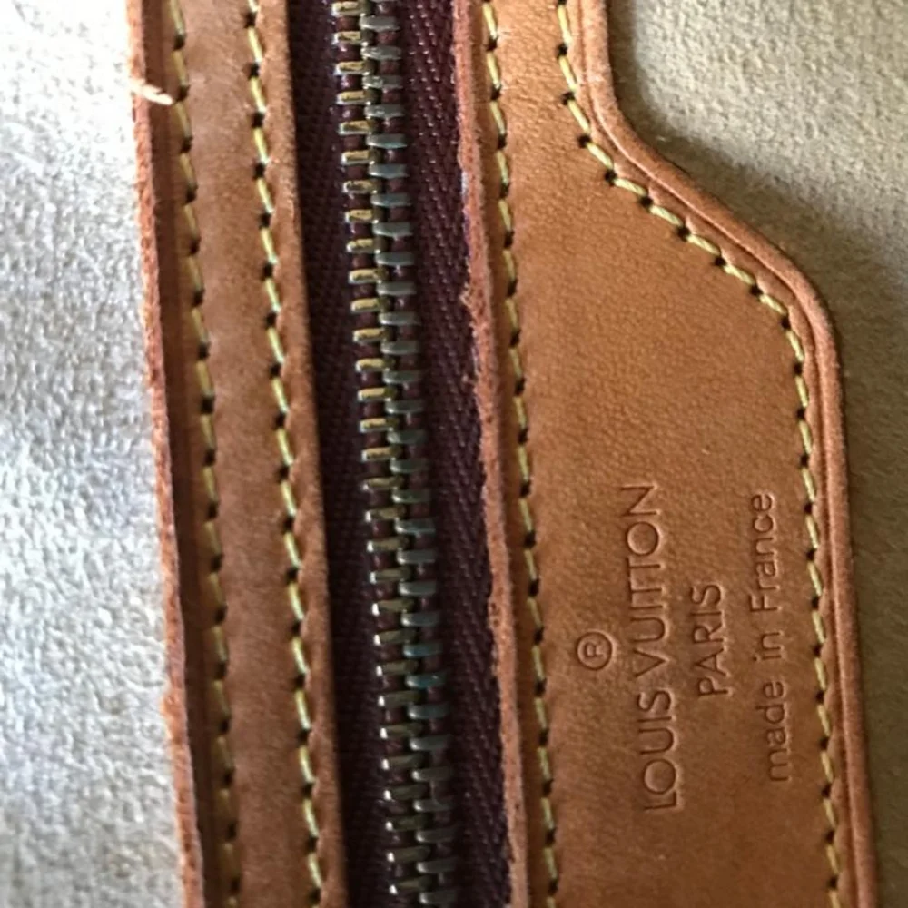 Handbag - Picture 4 of 7